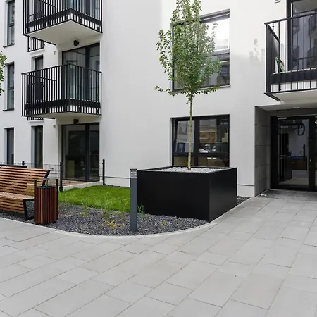 Esencja With Free Parking Garbary 104 By Renters 아파트 포즈난