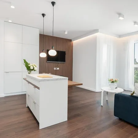 Esencja With Free Parking Garbary 104 By Renters 포즈난