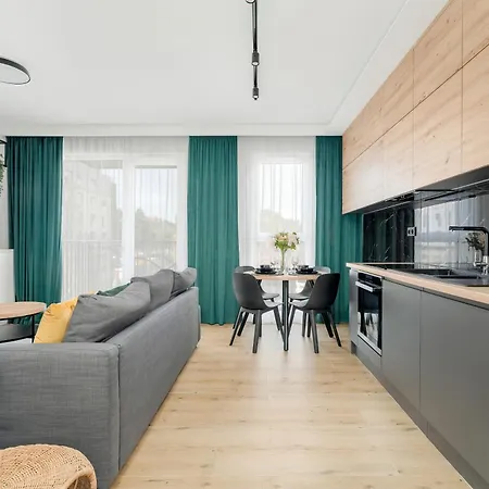 Esencja With Free Parking Garbary 104 By Renters 아파트 포즈난