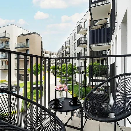 아파트 Esencja With Free Parking Garbary 104 By Renters 포즈난