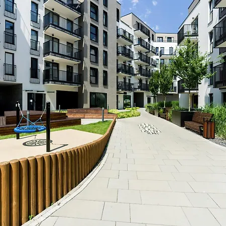 Esencja With Free Parking Garbary 104 By Renters 아파트 포즈난