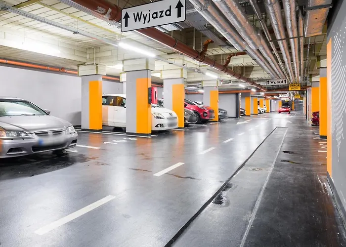 Esencja With Free Parking Garbary 104 By Renters Posen