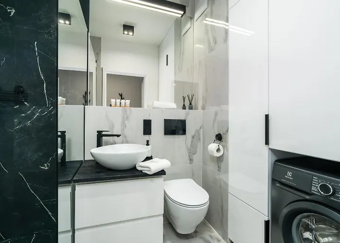 Esencja With Free Parking Garbary 104 By Renters