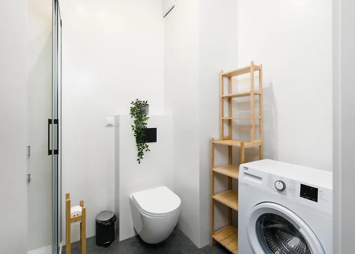 Apartment Esencja With Free Parking Garbary 104 By Renters