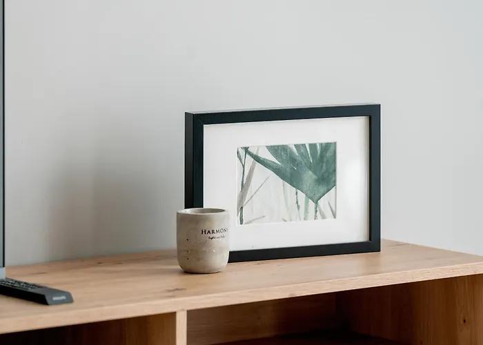 Apartment Esencja With Free Parking Garbary 104 By Renters Posen