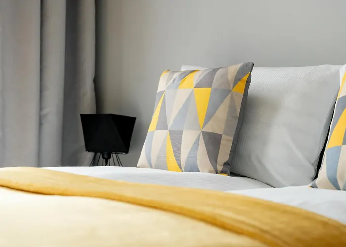 Esencja With Free Parking Garbary 104 By Renters Posen