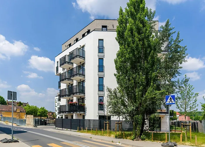 Esencja With Free Parking Garbary 104 By Renters *