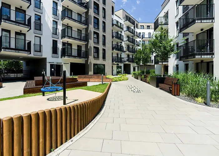 Esencja With Free Parking Garbary 104 By Renters Apartment Posen