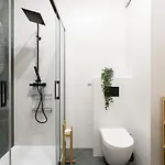 Apartman Esencja With Free Parking Garbary 104 By Renters Poznań