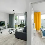 Esencja With Free Parking Garbary 104 By Renters Apartman *