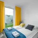 Esencja With Free Parking Garbary 104 By Renters Apartman