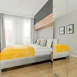 Apartman Esencja With Free Parking Garbary 104 By Renters