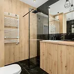Apartman Esencja With Free Parking Garbary 104 By Renters Poznań