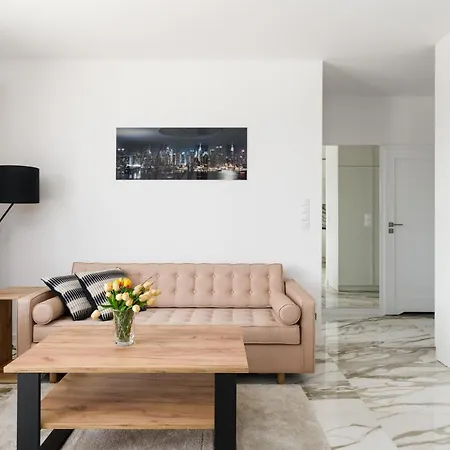 Esencja With Free Parking Garbary 104 By Renters * Poznan