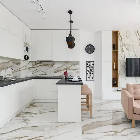 Esencja With Free Parking Garbary 104 By Renters Apartment Poznan