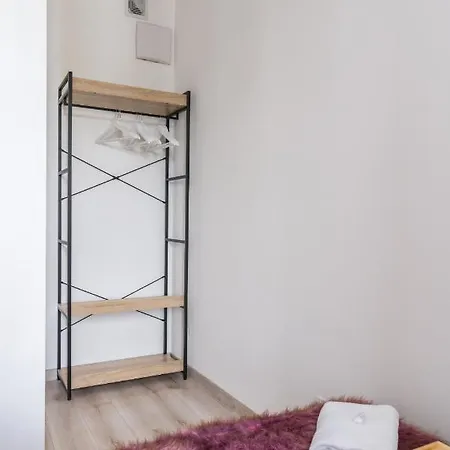 Esencja With Free Parking Garbary 104 By Renters بوزنان