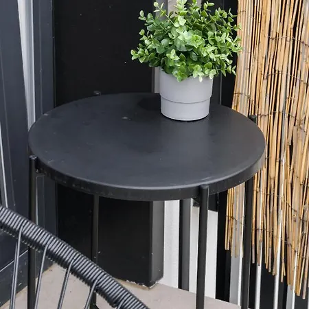 Esencja With Free Parking Garbary 104 By Renters Apartmán *