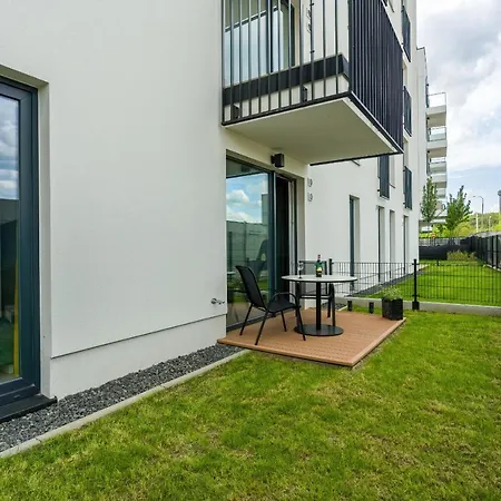 Esencja With Free Parking Garbary 104 By Renters Apartmán