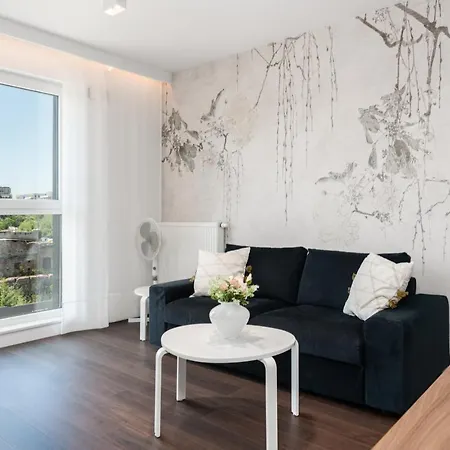 Esencja With Free Parking Garbary 104 By Renters Apartment Poznan