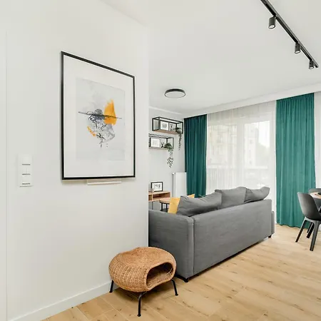 Esencja With Free Parking Garbary 104 By Renters Apartmán