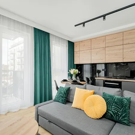 Esencja With Free Parking Garbary 104 By Renters * Poznan