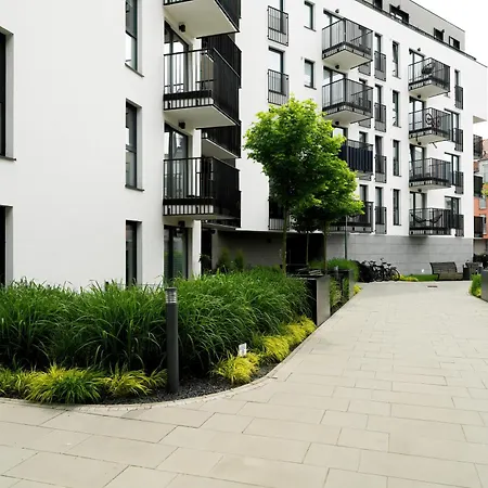 Esencja With Free Parking Garbary 104 By Renters