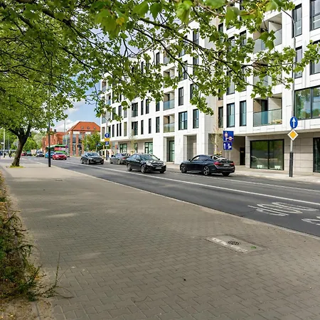Esencja With Free Parking Garbary 104 By Renters Poznan