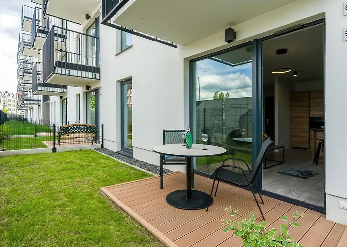 Esencja With Free Parking Garbary 104 By Renters Πόζναν