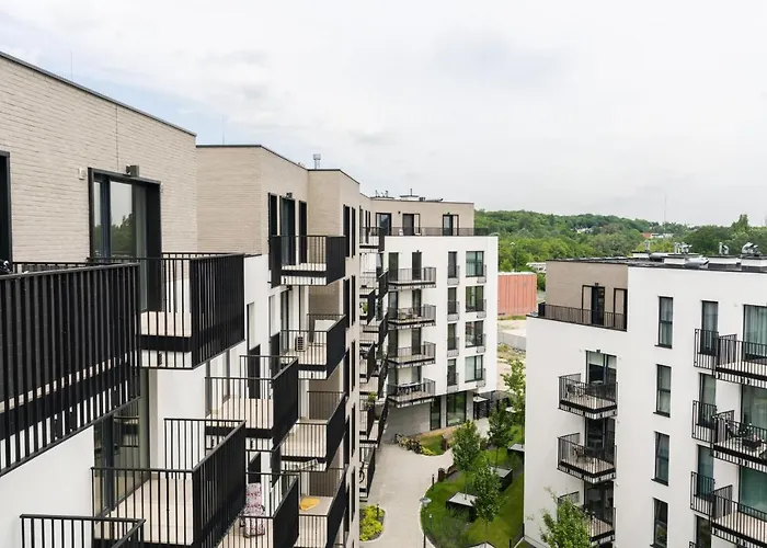 Esencja With Free Parking Garbary 104 By Renters Διαμέρισμα *