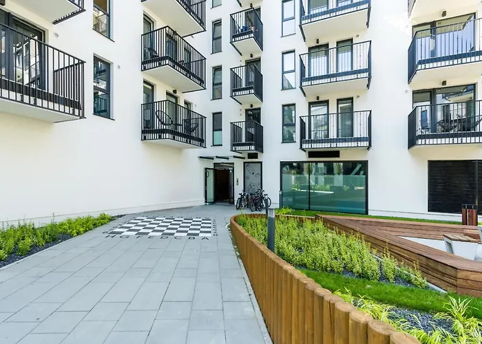 Esencja With Free Parking Garbary 104 By Renters * Poznan