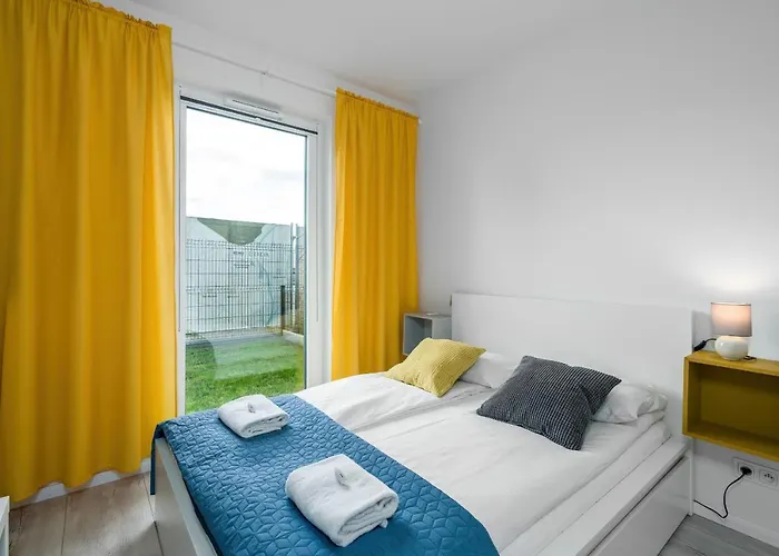 Esencja With Free Parking Garbary 104 By Renters Διαμέρισμα