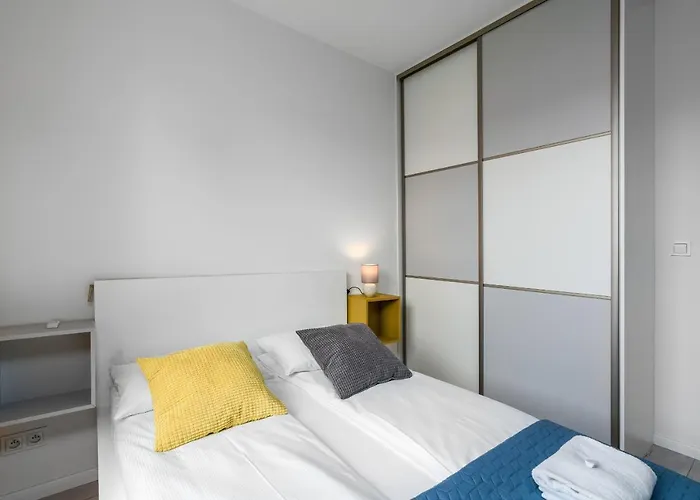 Esencja With Free Parking Garbary 104 By Renters * Πόζναν