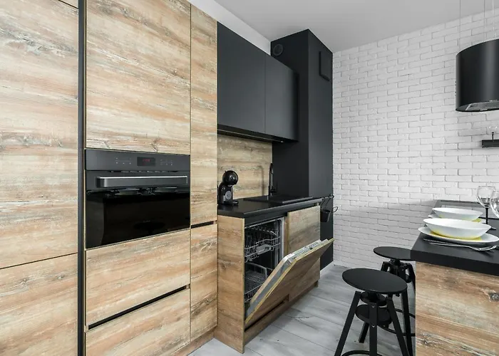 Esencja With Free Parking Garbary 104 By Renters Apartment