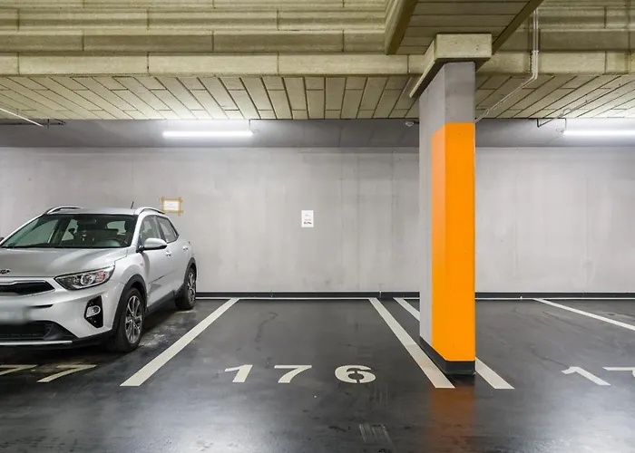 Esencja With Free Parking Garbary 104 By Renters Πόζναν