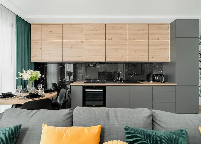 Esencja With Free Parking Garbary 104 By Renters Apartment *