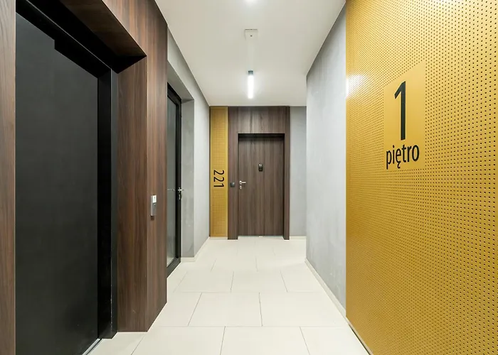 Esencja With Free Parking Garbary 104 By Renters Διαμέρισμα