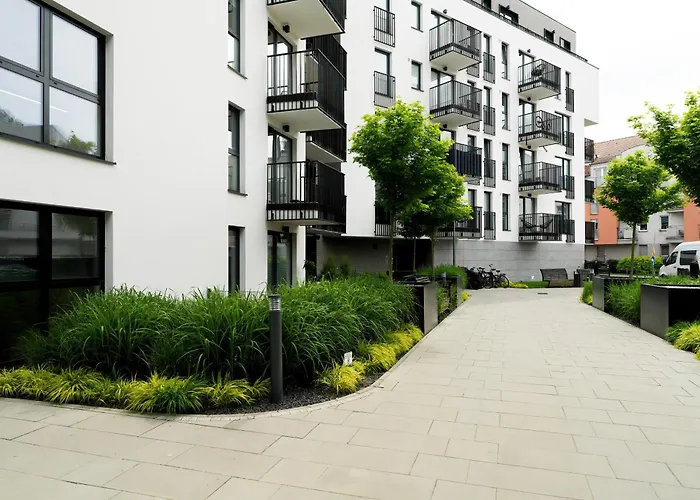 Esencja With Free Parking Garbary 104 By Renters